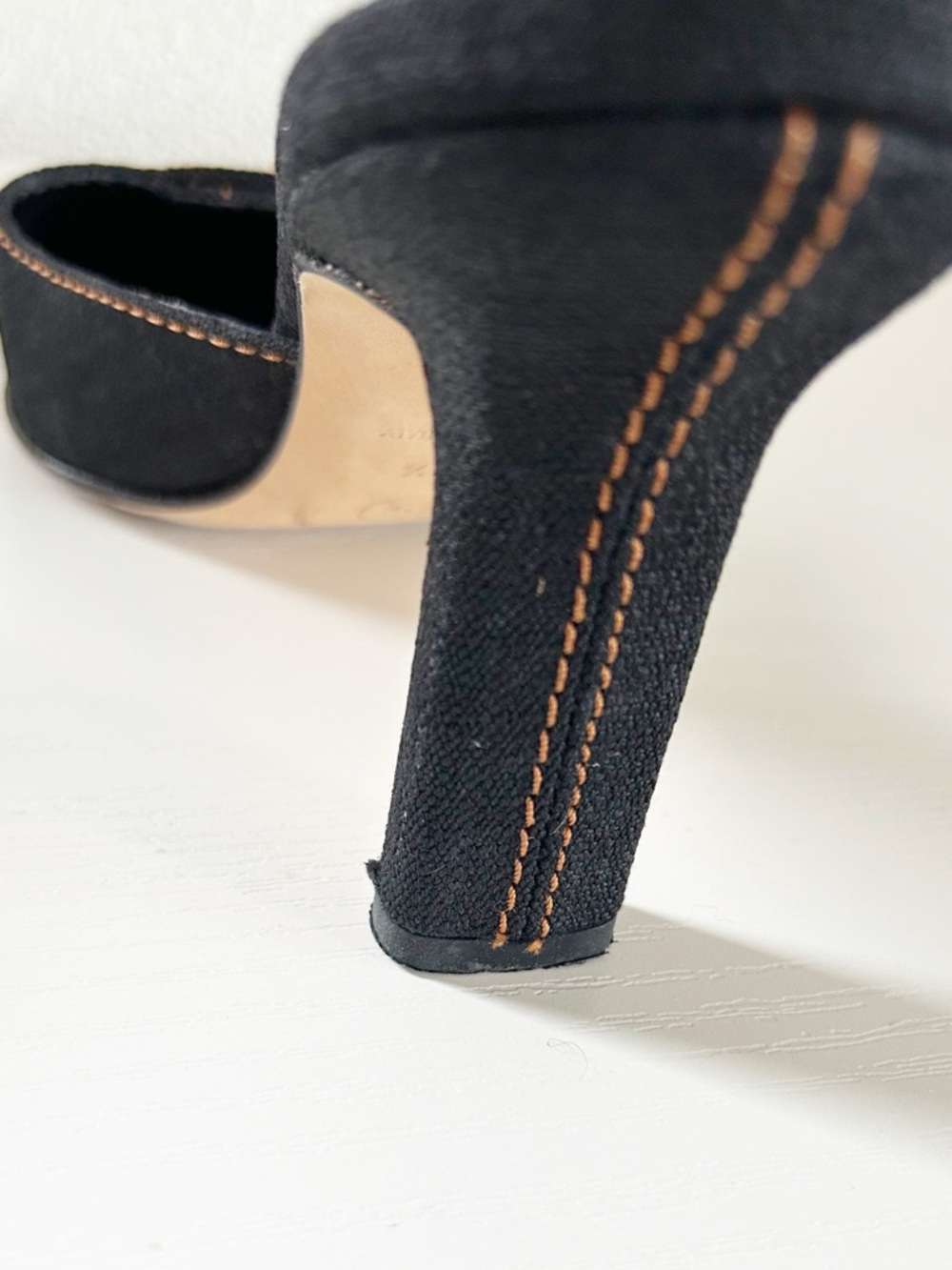 Chanel Vintage Dark Denim Turnlock Quilted Mule Heels Size EU 38.5 - Picture 10 of 13